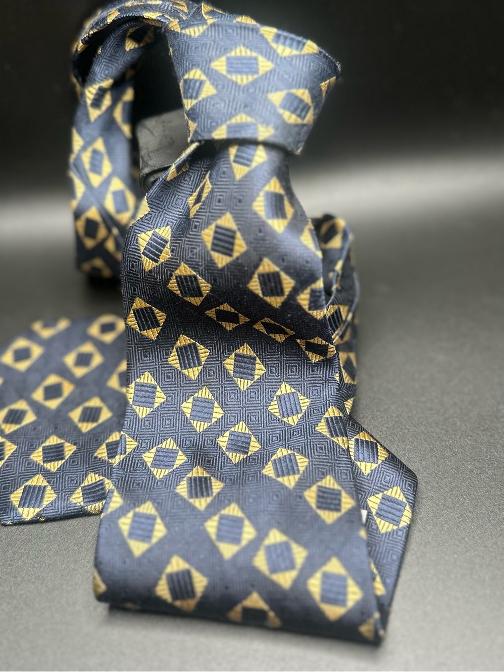 Pierre Balmain Couture — Navy & Gold Diamond Silk Tie